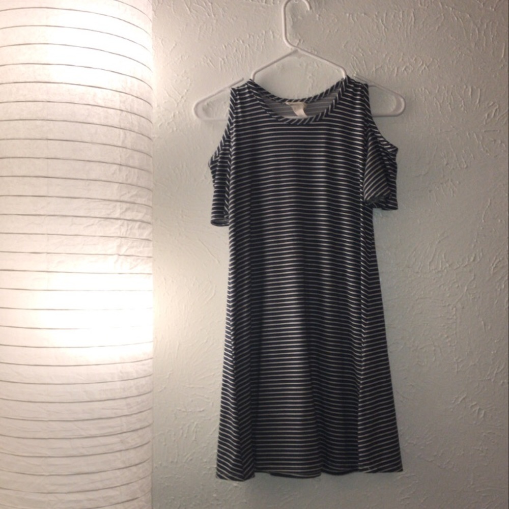 Cute navy and white striped dress!